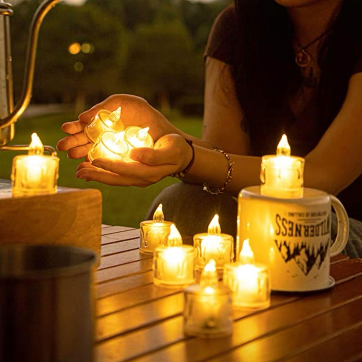 IWASHI 12 Pack Crystal Flameless Tea Lights, LED Lighting Candles for Decor