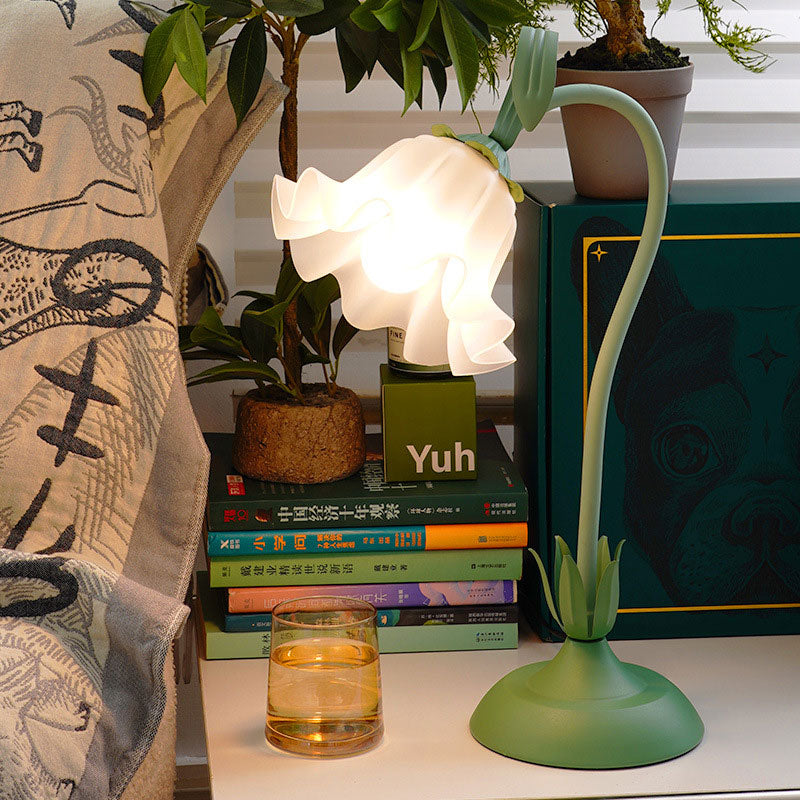 IWASHI Flower Table Lamp, LED Bedside Reading Light for Bedroom & Home Decor